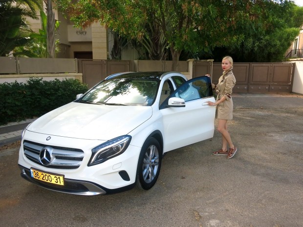 ira simonov irasimonov couturistic אירה סימונוב fashion lifestyle blog blogger burberry mercedes benz kikar hamedina rosh hashana ראש השנה the new gla