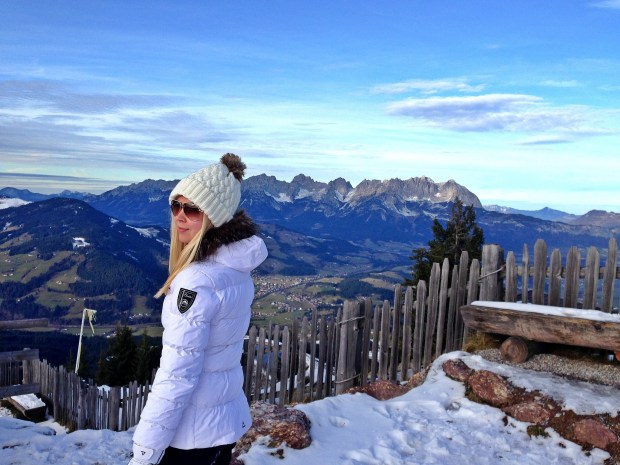 ira simonov irasimonov couturistic fashion lifestyle blog אירה סימונוב אירהסימונוב בלוגרית אופנה לייף סטייל vodka belvedere ski austria emboss watch christmas nye happy holidays memsi ממסי ציוד סקי 12