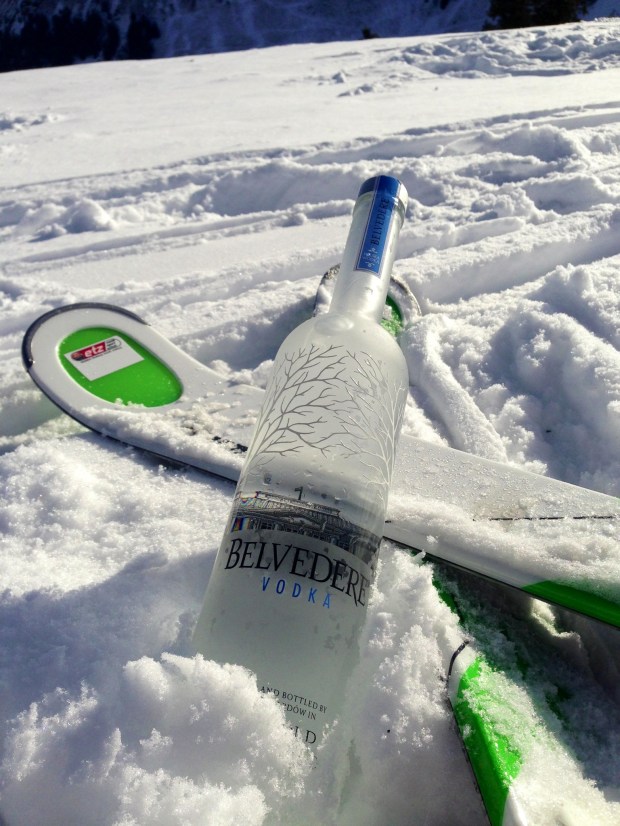 ira simonov irasimonov couturistic fashion lifestyle blog אירה סימונוב אירהסימונוב בלוגרית אופנה לייף סטייל vodka belvedere ski austria emboss watch christmas nye happy holidays memsi ממסי ציוד סקי snow