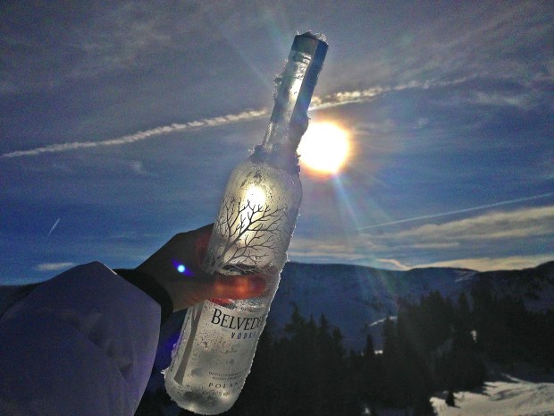 ira simonov irasimonov couturistic fashion lifestyle blog אירה סימונוב אירהסימונוב בלוגרית אופנה לייף סטייל vodka belvedere ski austria emboss watch christmas nye happy holidays memsi ממסי ציוד סקי snow 4